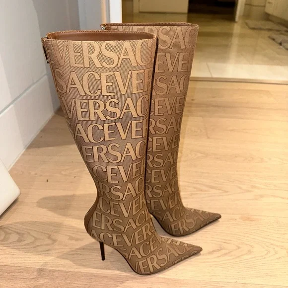 Versace boots - Picture 1 of 4